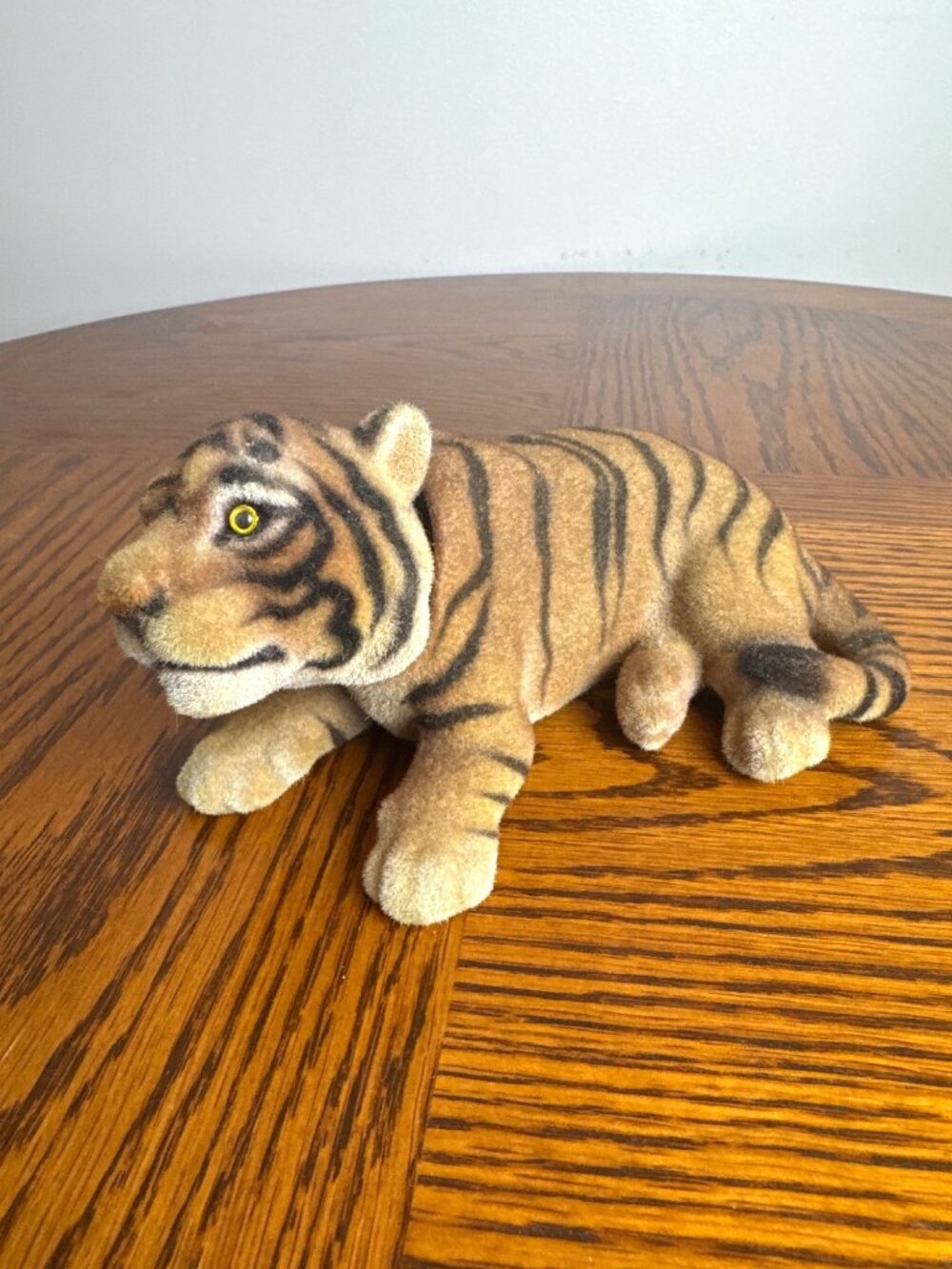 Vintage Josef Originals Japan Tiger Figurine Flocked Animal Collectible Decor - Picture 2 of 8